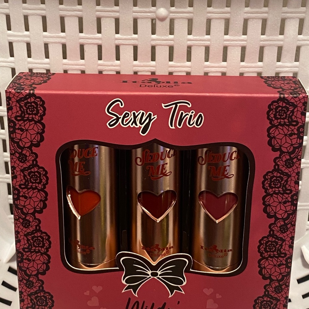 Italia deluxe lipstick trio